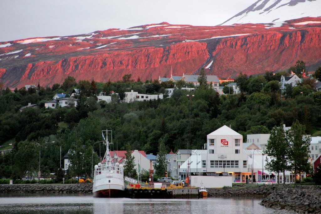 Acco Guesthouse Akureyri Zewnętrze zdjęcie